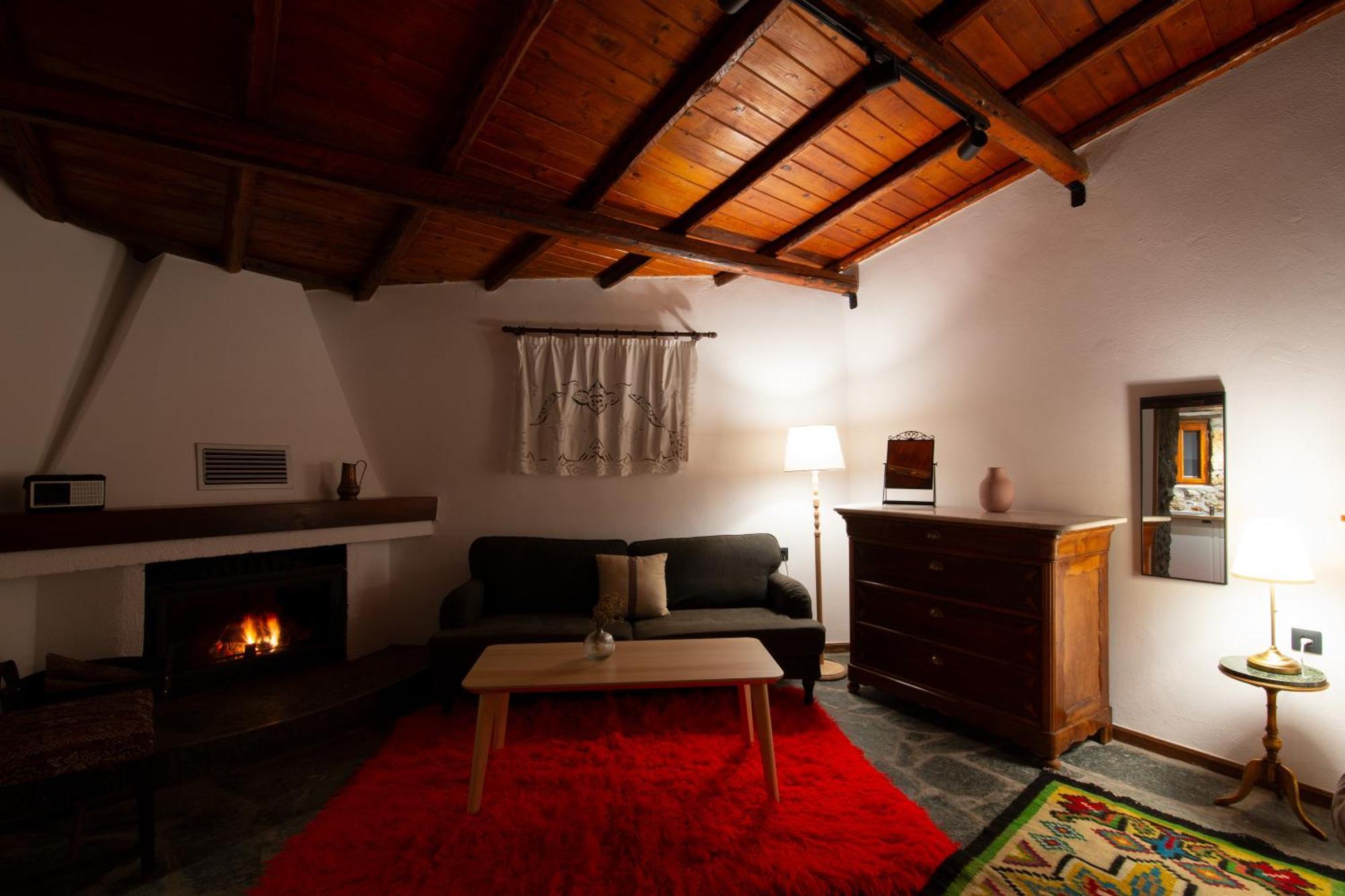 Apartamento Fteri Stone House In Platanos, Akrata Exterior foto