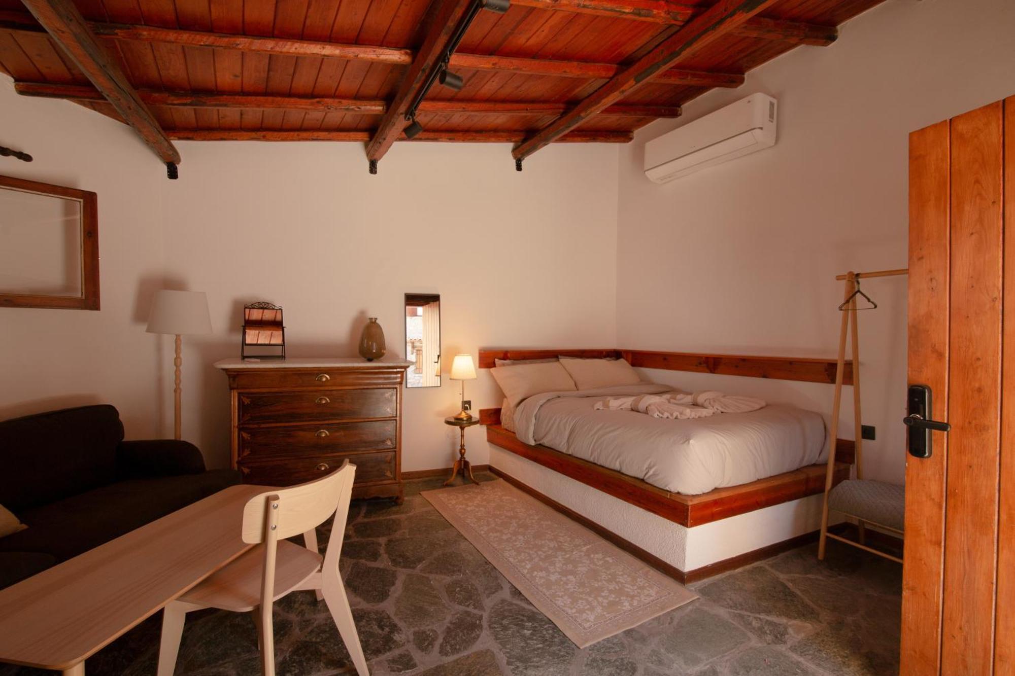 Apartamento Fteri Stone House In Platanos, Akrata Exterior foto