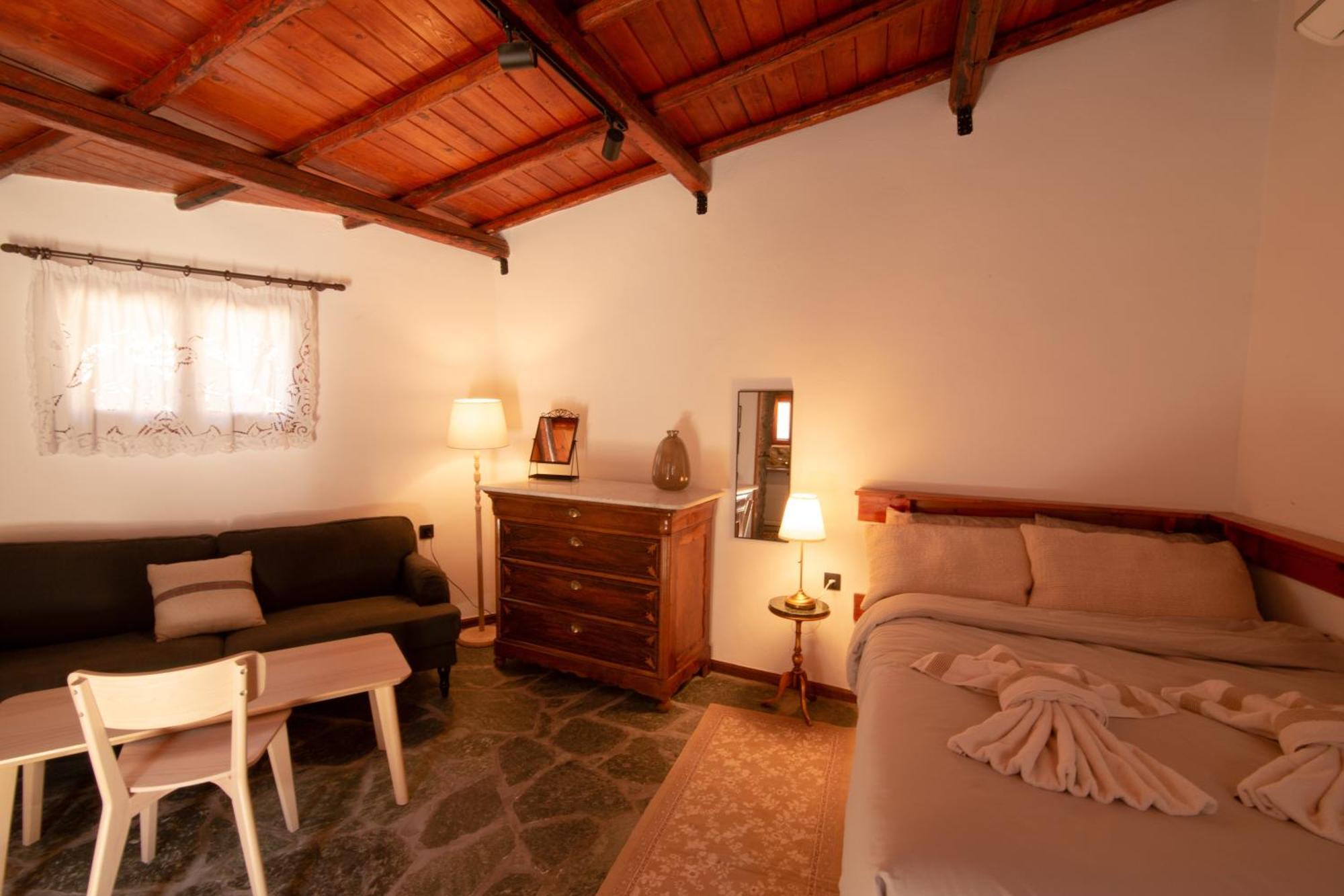 Apartamento Fteri Stone House In Platanos, Akrata Exterior foto