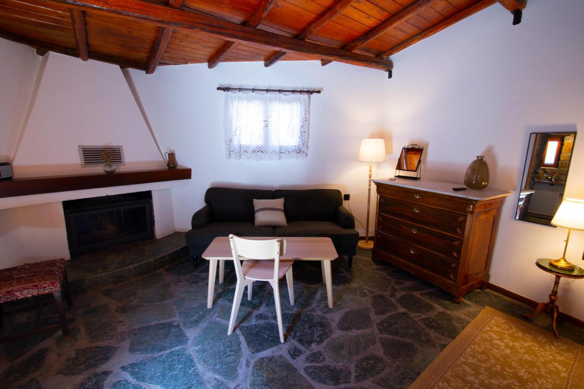Apartamento Fteri Stone House In Platanos, Akrata Exterior foto